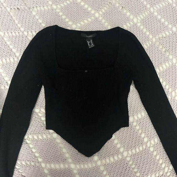 • back long sleeve crop top - Picture 1 of 1
